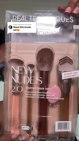 Replying to @Monica  #realtechniques  #blurredbaseset #newmakeupbrushes 