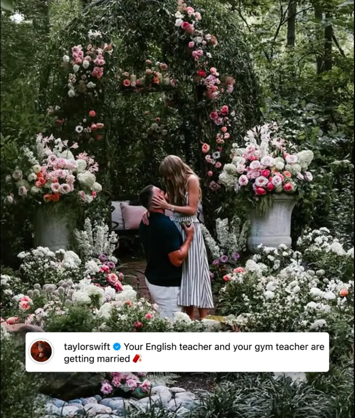#taylorswift #traviskelce #engaged #ring #proposal 