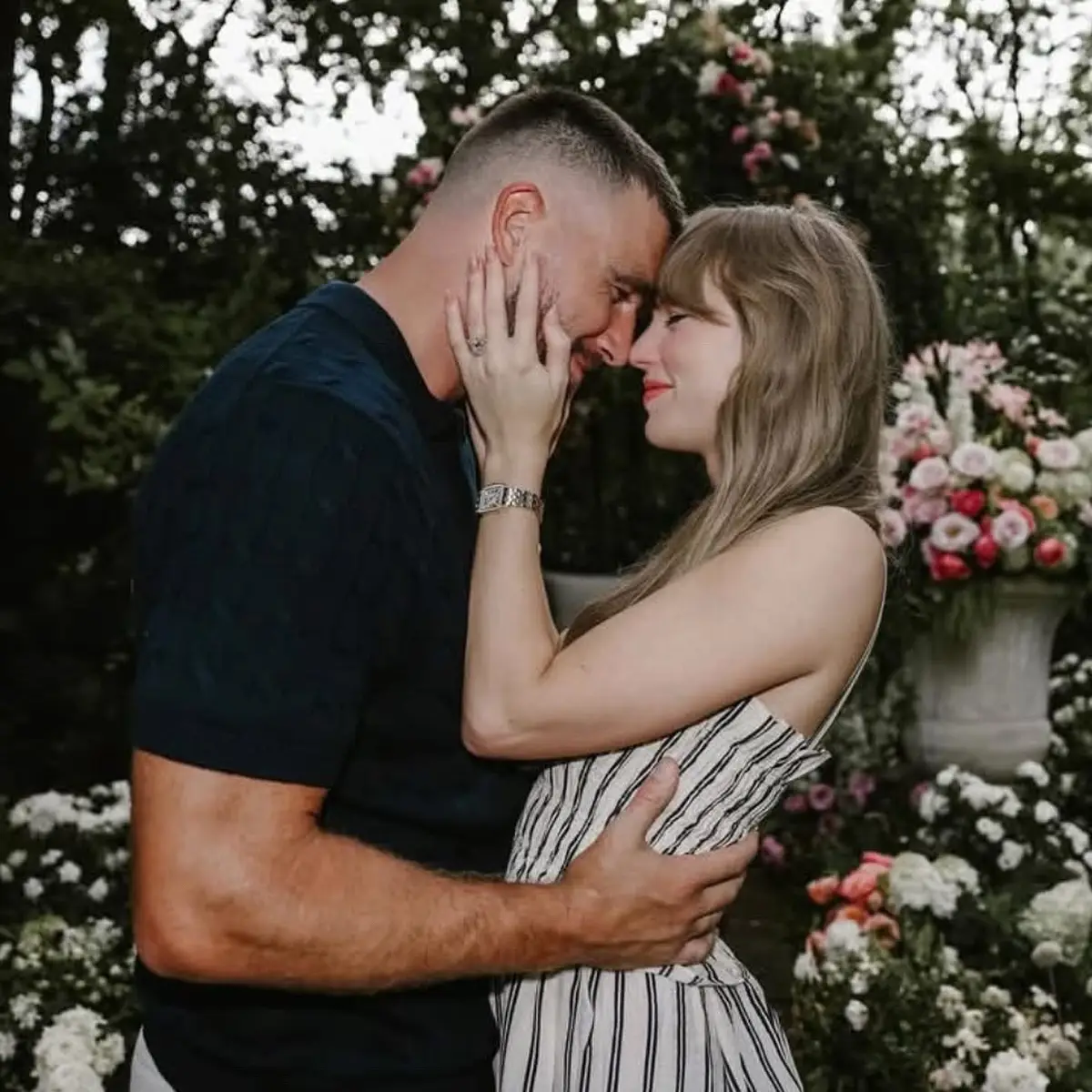 We’ve been dyyyyyinnnng to see this happen !! 