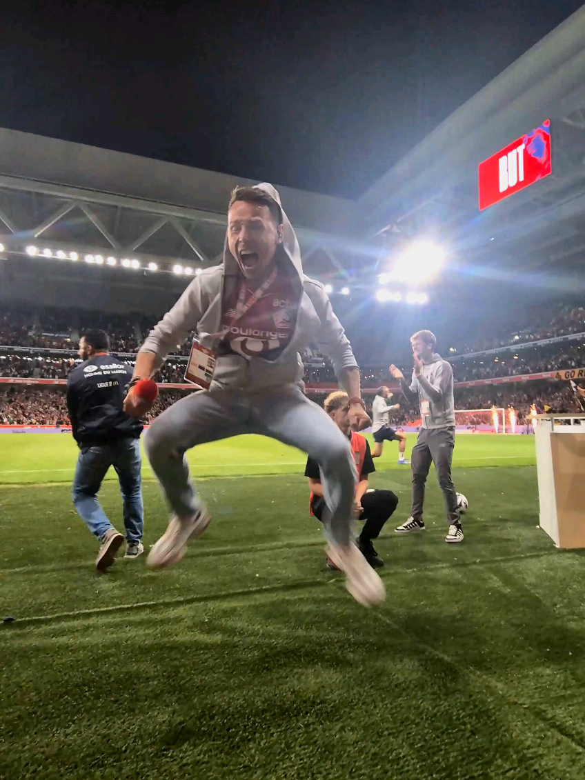 GIROUUUUUUUD 😮💥 ➡️ 1er but d'olivier Giroud dans sa nouvelle maison 🏟️ 🎥 @cadreurfou @oliviergiroud #football #giroud #oliviergiroud #losc #foryou