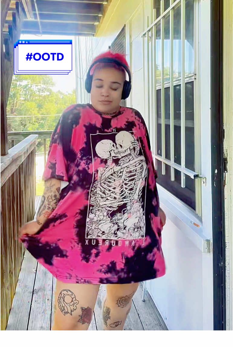 #OOTD #Emofashion #gothgirl #gothfashion #emo #gothcasual #fyp #casualgoth 
