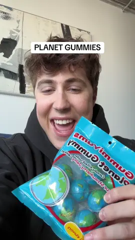 Planet gummies 🤔 kinda fun I suppose 