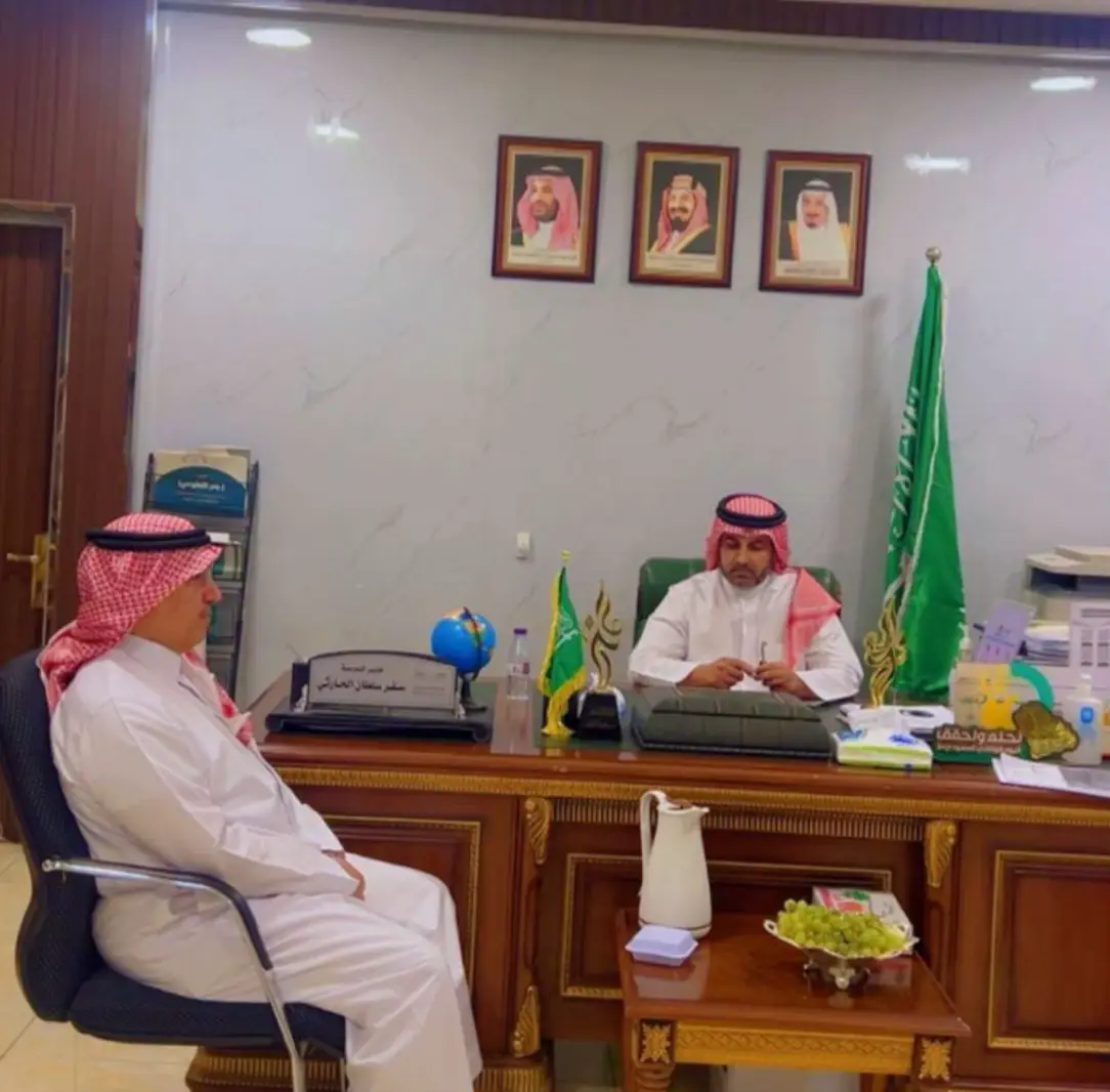زيارة وزير التعليم يوسف البنيان لمدرستناثانوية سهيل بن عبدالله بجده#وزير_التعليم #وزارة_التعليم #المملكة_العربية_السعودية 