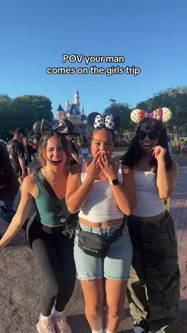 Thanks for holding everything😭 #fyp #couplegoals #trending #viral #disney 
