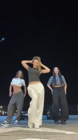 😜