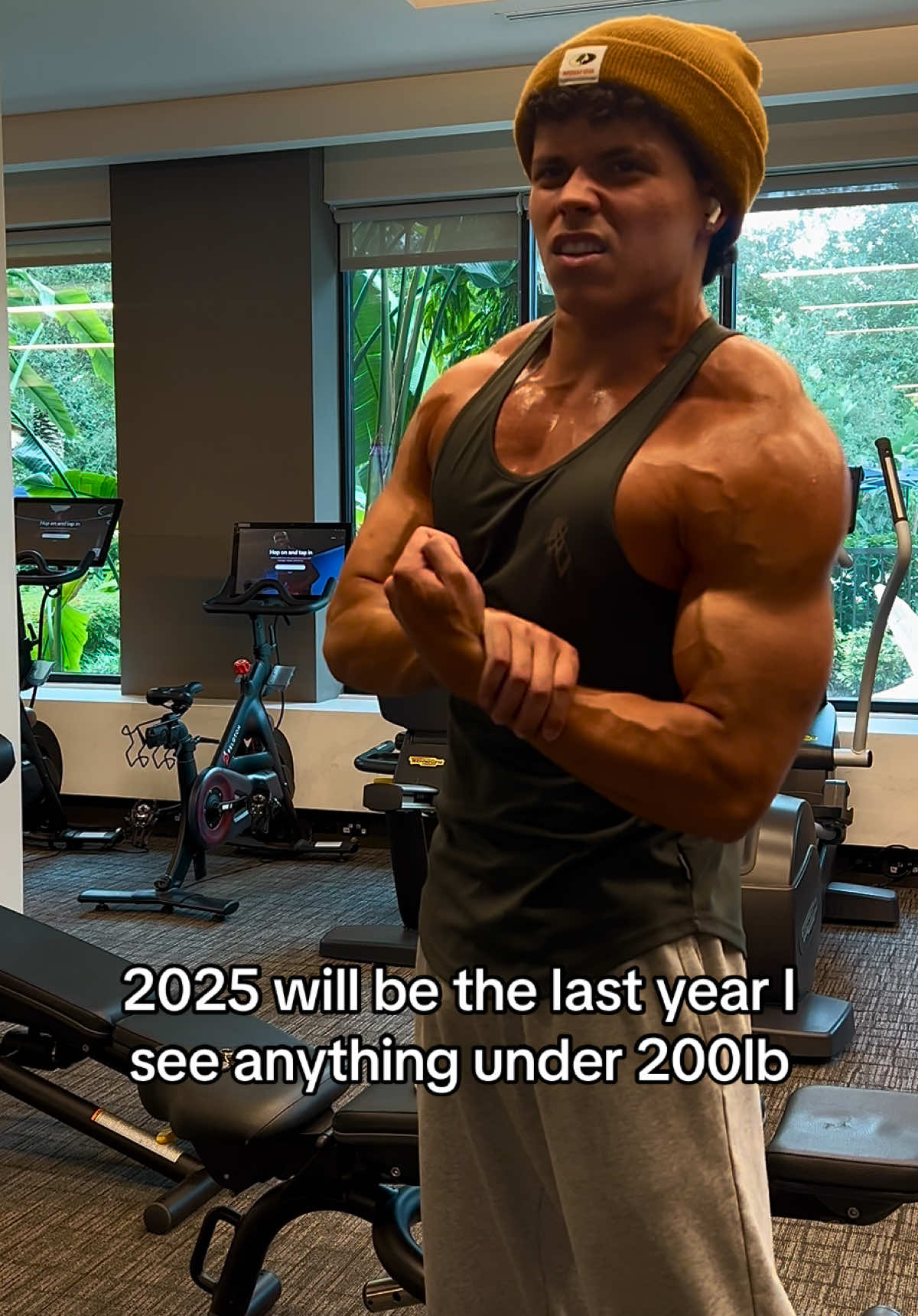 Long shot but I’d rather believe it and fail achieving it than to not believe it at all. #gym #motivation #bodybuilding #Fitness #foryoupage 
