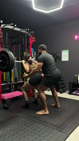 Just a little leg workout vlog 🫶🏻 #legday #legworkout #glutesworkout #gym #GymTok 