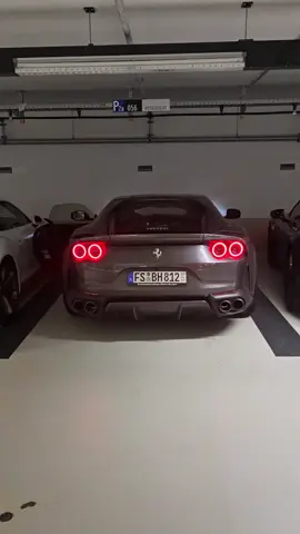 #ferrari #812 #superfast #novitec 