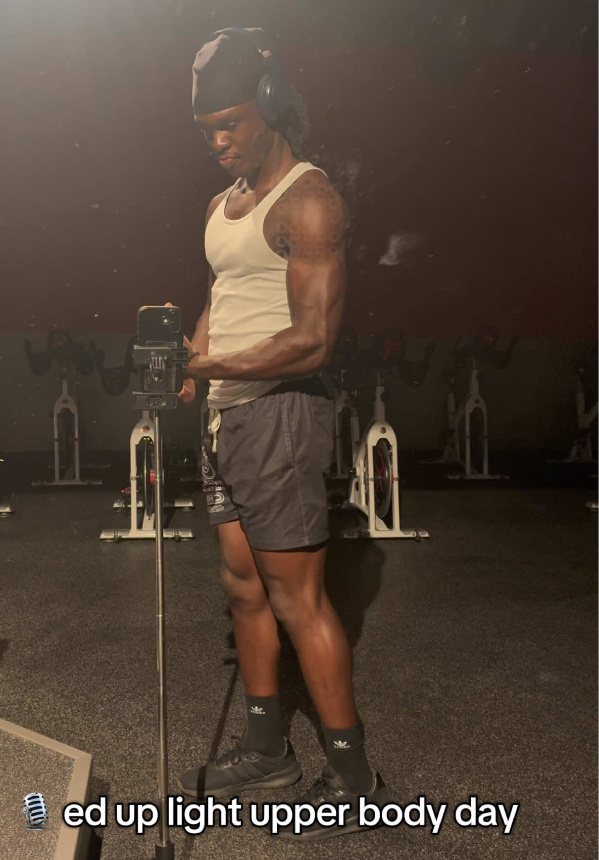 Light workout day today 💪🏿✍🏾 #upperbodyworkouts #strength #viralworkout 