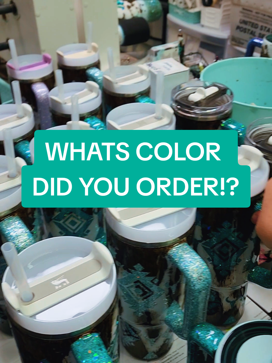 Replying to @whistler_2802 YAYYYY!!! what color did you get!?!? I'm so glad you love it!  The aztec cowhide glitter tumbler is the FIRST link in my linktr.ee in my bio! #western #aztec #cowhide #stanley 