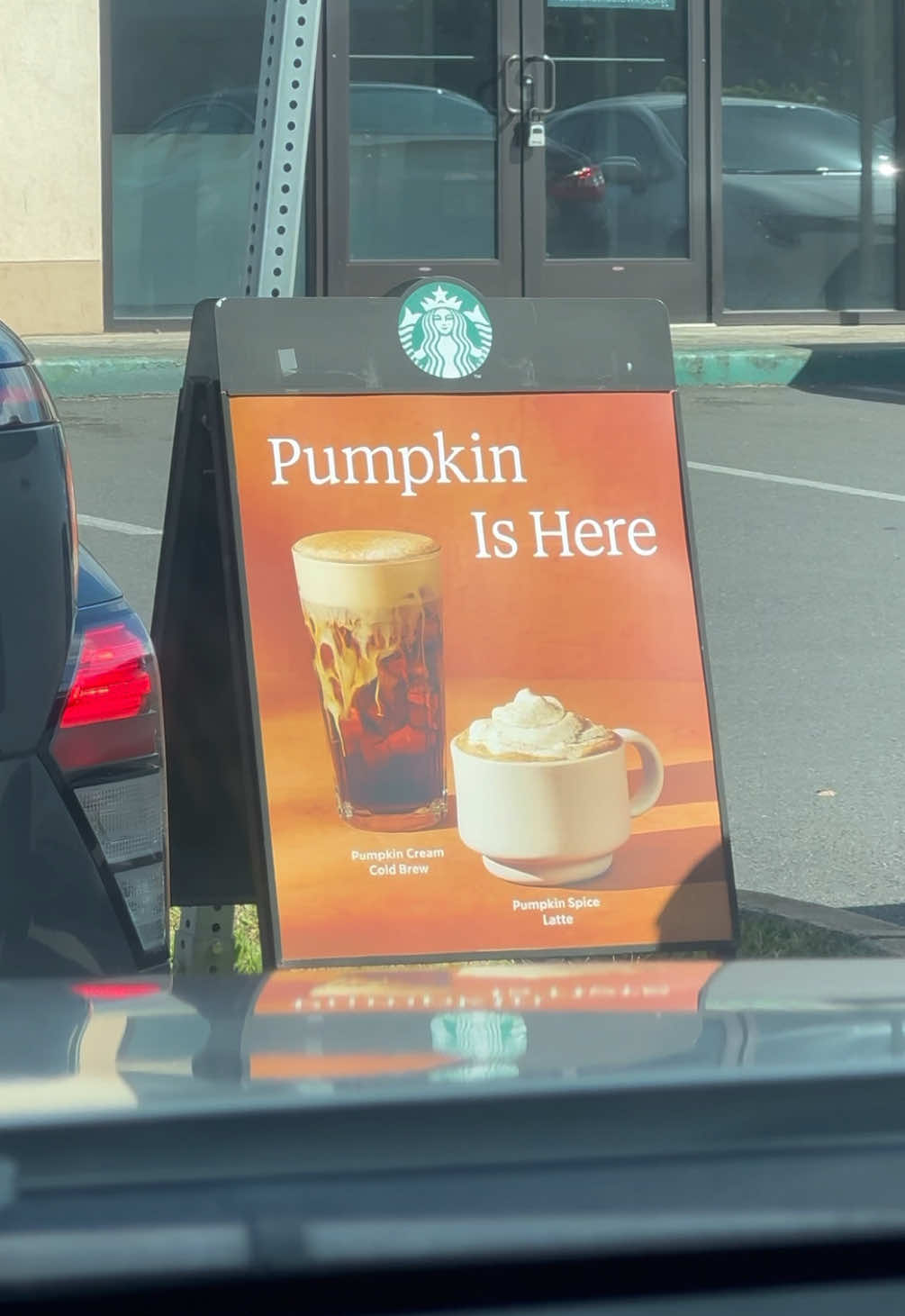 HI FALL 🎃🍂🥧 #pumpkinspicelatte #starbucksfalldrinks #pecancrunchlatte #starbucks #falldrinks 
