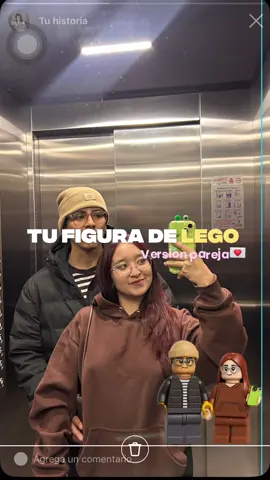 Tu mini lego versión pareja 💗 -Descripción del ChatGPT 💬 ¿Puedes convertir estas dos imágenes en figuras de lego en 3D? El tono de piel del lego debe seguir el tono de piel original de las personas en la imagen, pero hacer que el tono de piel de la chica sea un poco más claro y el atuendo también, por favor, haga la proporción igual que la proporción de las figuras de lego. Las dos figuras estarán una al lado del otro tomados de la mano, por favor, haga que el fondo sea transparente. #girls #couple #Love #detalles #fyp 