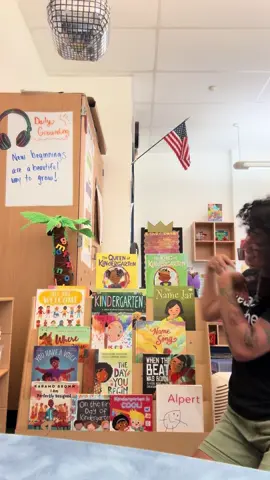 Set up my back to school library with me  📚 🫶🏽
