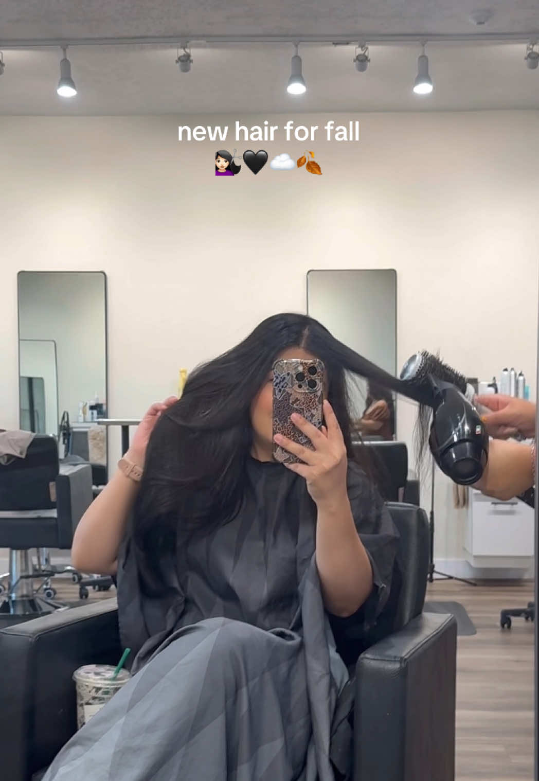 haven’t been this color in almost 10 years 🖤 @patsy reina 💇🏻‍♀️ #hairtok #fallhaircolor #blackhair #newhair #backtomyroots 