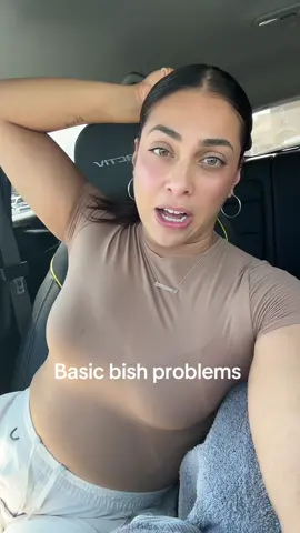 #funnyfriend #latinasbelike #friendtiktok #girltiktok #basic #pumpkinseason 