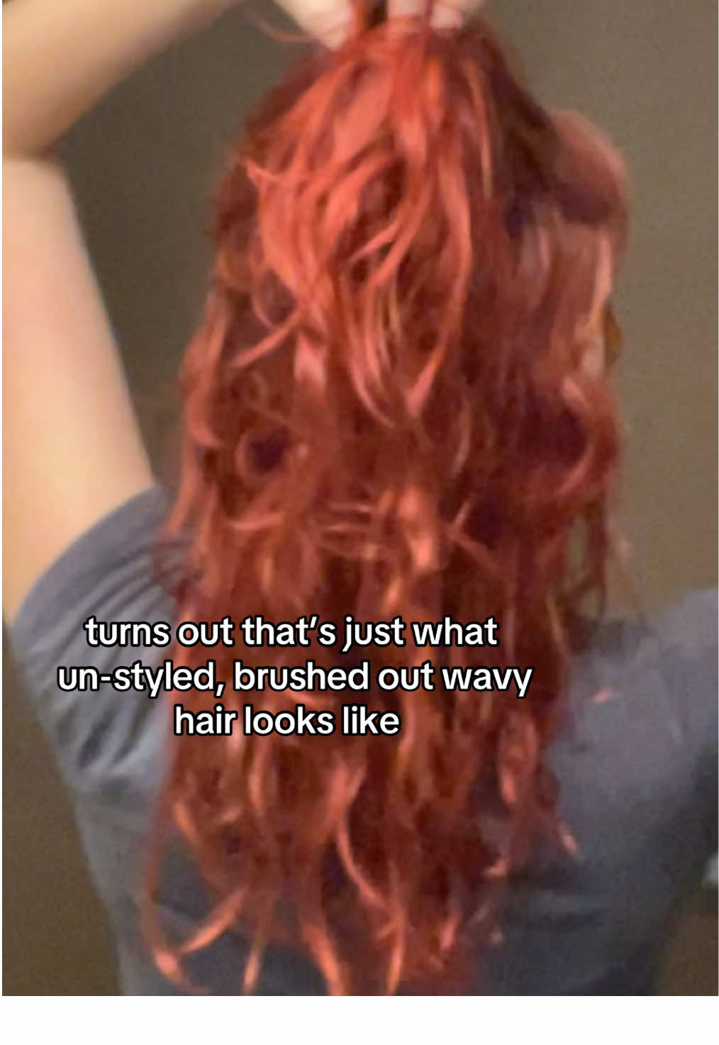 (it was def still damaged) also guys my hair is still a work in progress 🙏 im like 6ish months into realizing I had wavy/curly hair so im still trynna figure out how to actually make it look good 😜 lmk if you have any tips!! #hair #hairjourney #wavyhair #curls #hairtok 