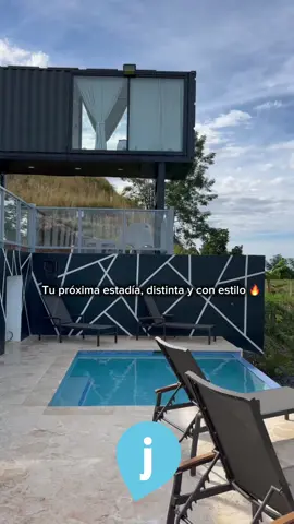 Dos estilos, una experiencia única ✨🔥😍🇵🇷 Containers de lujo diseñados para relajarte, desconectar y disfrutar. ¿Cuál prefieres? Descubre más opciones en la sección Containers de: joinajoin.com #joinajoin #puertorico #containerdelujo #arquitecturamodular #luxurystays 