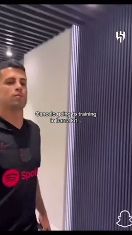 We miss you too💔                                                                                              #barçaontiktok #cancelo #barca #tiktokviral #fyp 