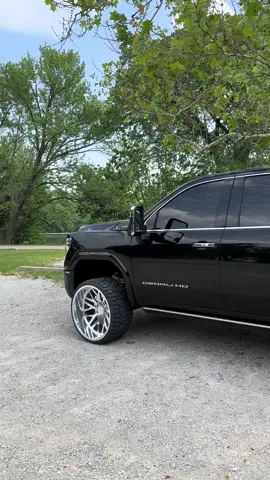 GM on top #denali 
