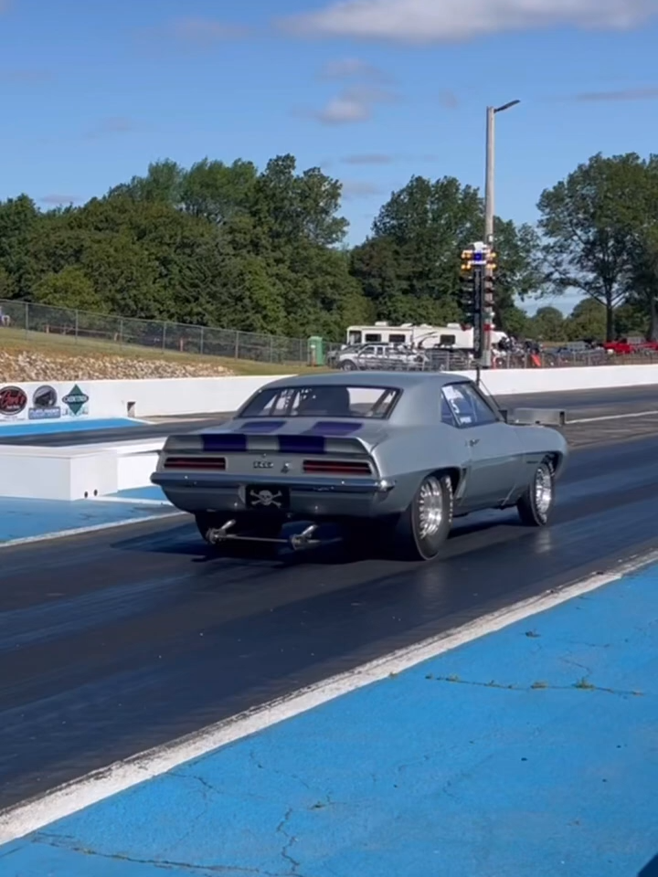 Ripper Rally Sport 1969 Camaro Drag Racing at the Nostalgia Drags!!  Slick and Quick! #2hacksgarage #cartok #horsepower #rpm #throttle #musclecar #camaro #chevrolet #rallysport #oldschool #racing #fast #dragrace #dragracing #speed