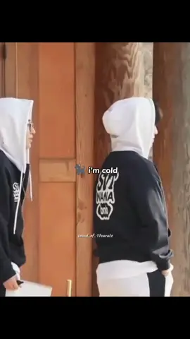 🐈‍⬛: I'm cold🥶 🍒:I'm warm🥰 #scoups #wonwoo #svt 