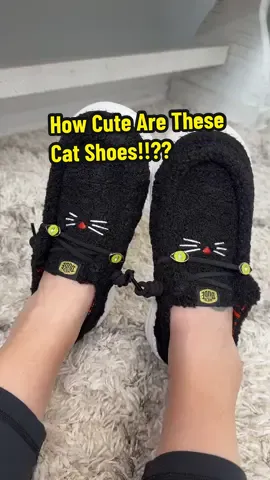 These shoes are adorable! Perfect to wear to your Halloween Parties! #halloween #spooky #spookyseason #shoes #tiktokshoplabordaysale 