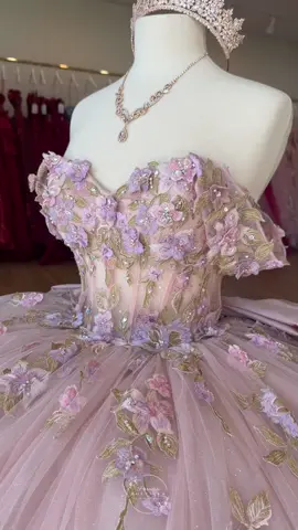 Enchanted forest theme anyone? 🌸 • • • #Bow #QuinceaneraDress #LasVegasQuinceanera #DreamDress #Pink #QuinceaneraBoutique #Quinceanera