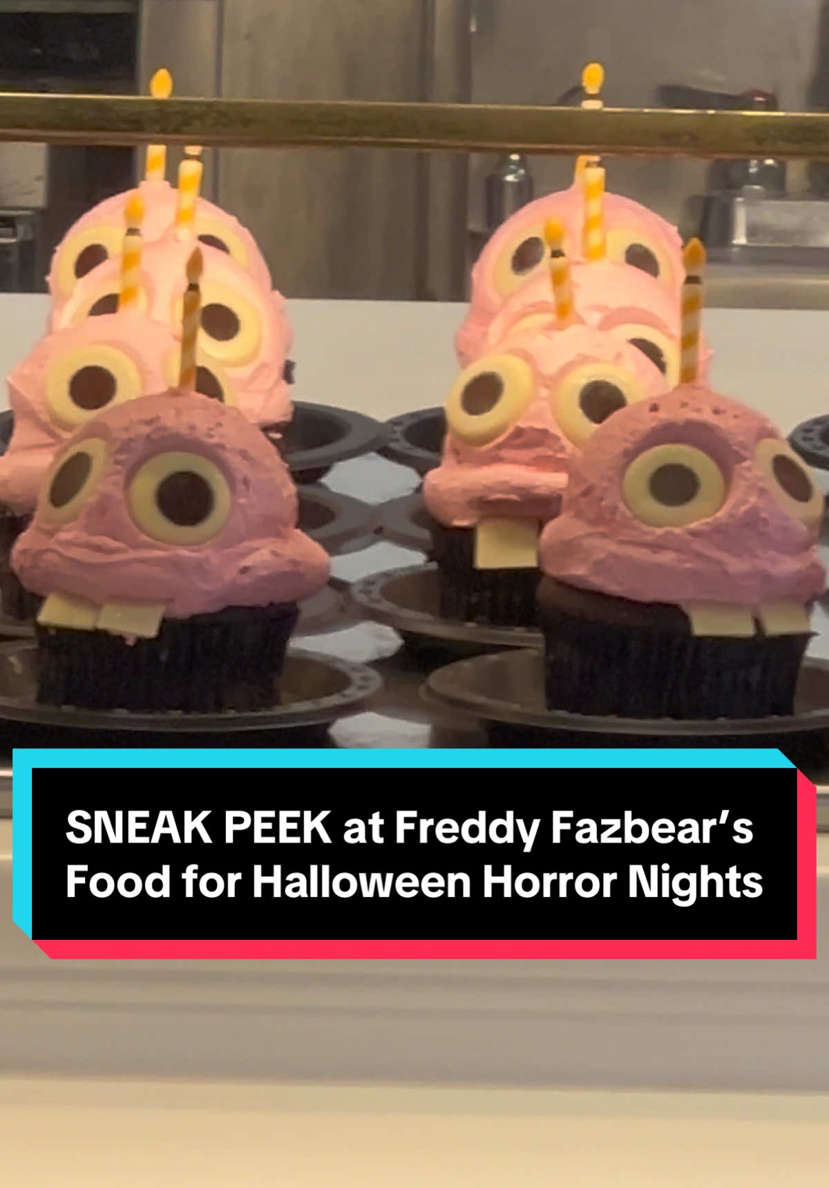 SNEAK PEEK Freddy Fazbear’s Food for HHN 2025! I’m so so so excited to try all the Halloween Horror Nights food this year! #hhn #hhnorlando #halloweenhorrornightsorlando #halloweenhorrornights #hhnfood 