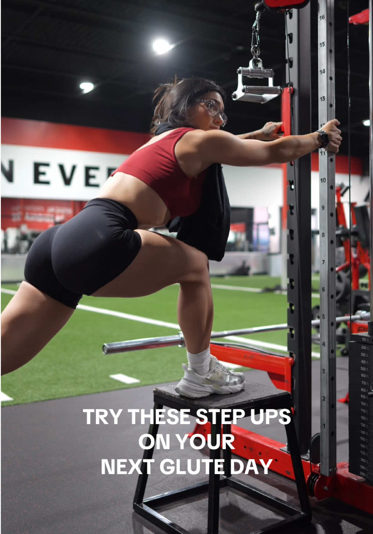 Your new favorite glute day accessory 🫡 #GymTok #glutesworkout #glutegrowth #workoutroutine 