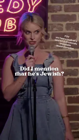 I’m every gentile… it’s all in me 🎶 #jewishcomedian #celebritycrush #onewomanmusical @Avery Pearson 