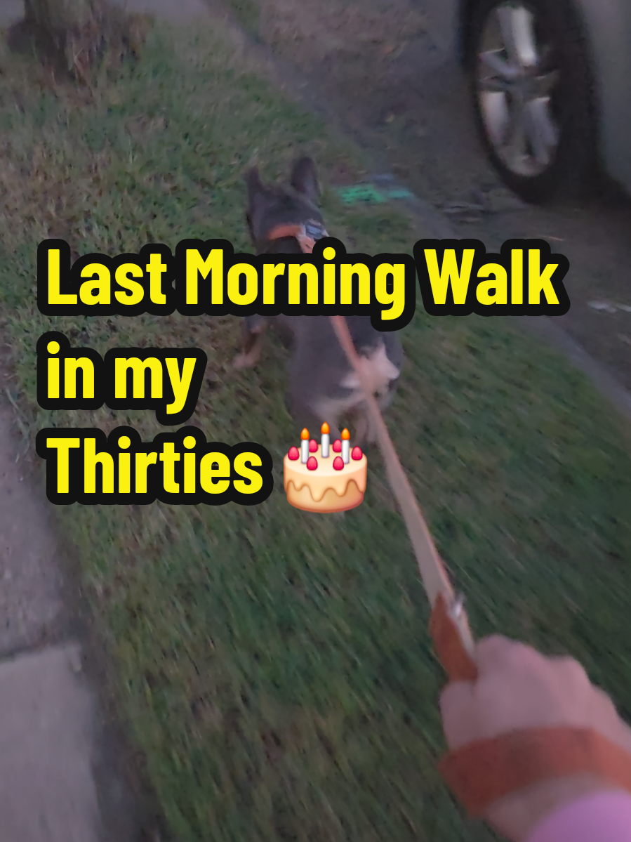 Enjoying this beautiful Sunrise on this last Morning of my Thirties!!! #morningwalk #forty #thisis40 #thirties #lastday 