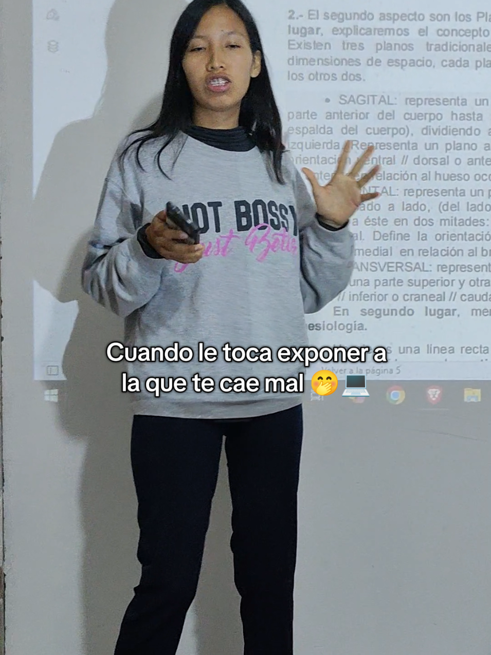 Cuando expone la que te cae mal jaja 😂💻 #ia #website #tecnologia #hack #bolivia🇧🇴 