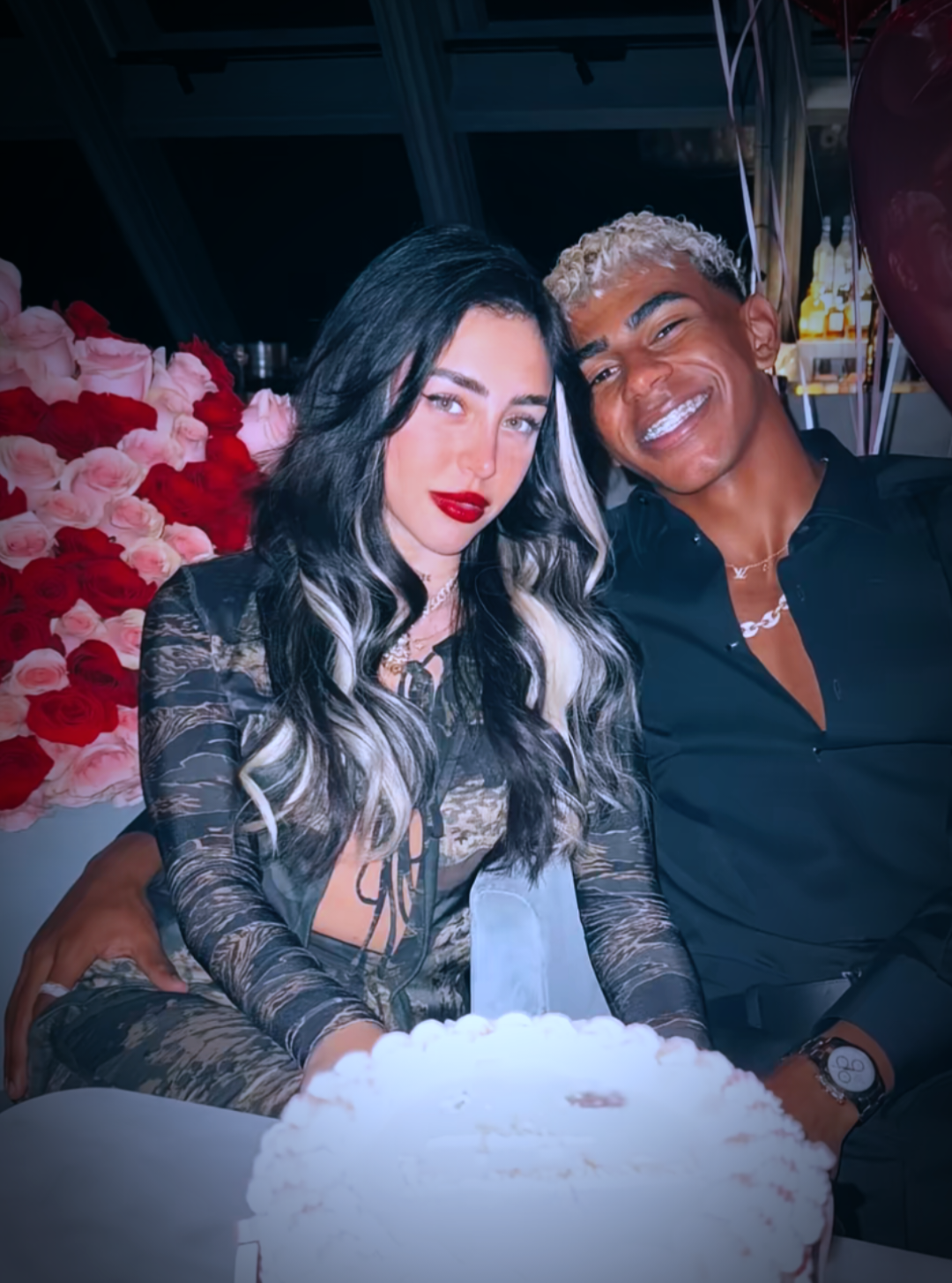Lamine Yamal y Niki Nicol 🥰🫂💕 #foryou #lamineyamal #nickinicole #juntos #amor 