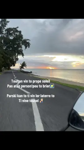 🙇🧏🏻