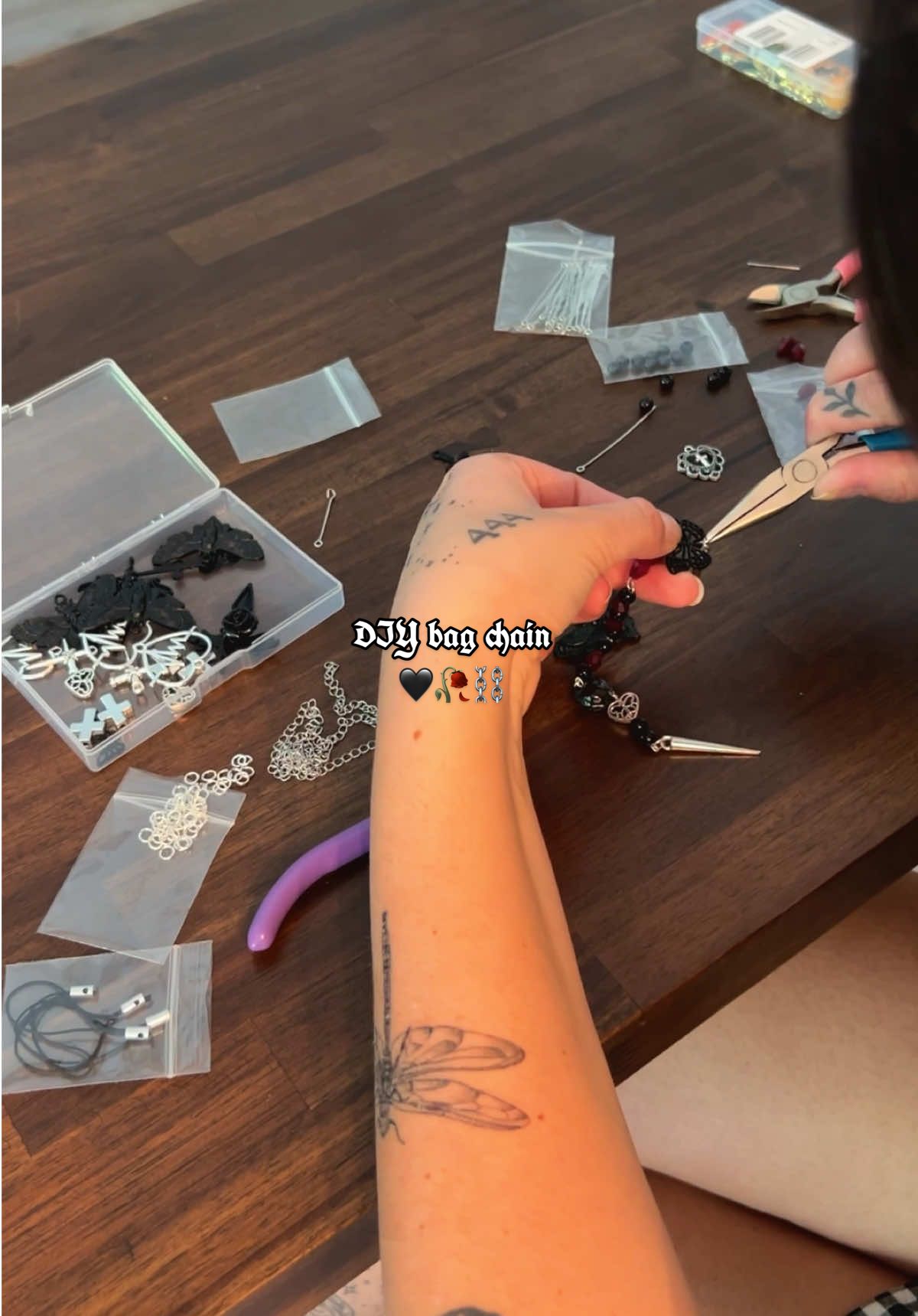 I love a little diy craft 🖤 #halloween #everydayishalloween #DIY #bagchain #goth 