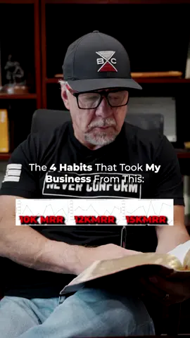 The 4 Habits That Transformed My Business 👇 1️⃣Backup Plans for Low-Energy Days Instead of trying to grind through 100 tasks on 20% battery, I have a 