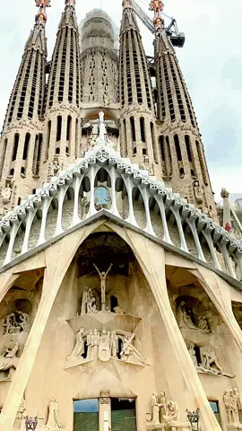 #spain #barcelona #sagradafamilia #saqibalirathore #journalist 