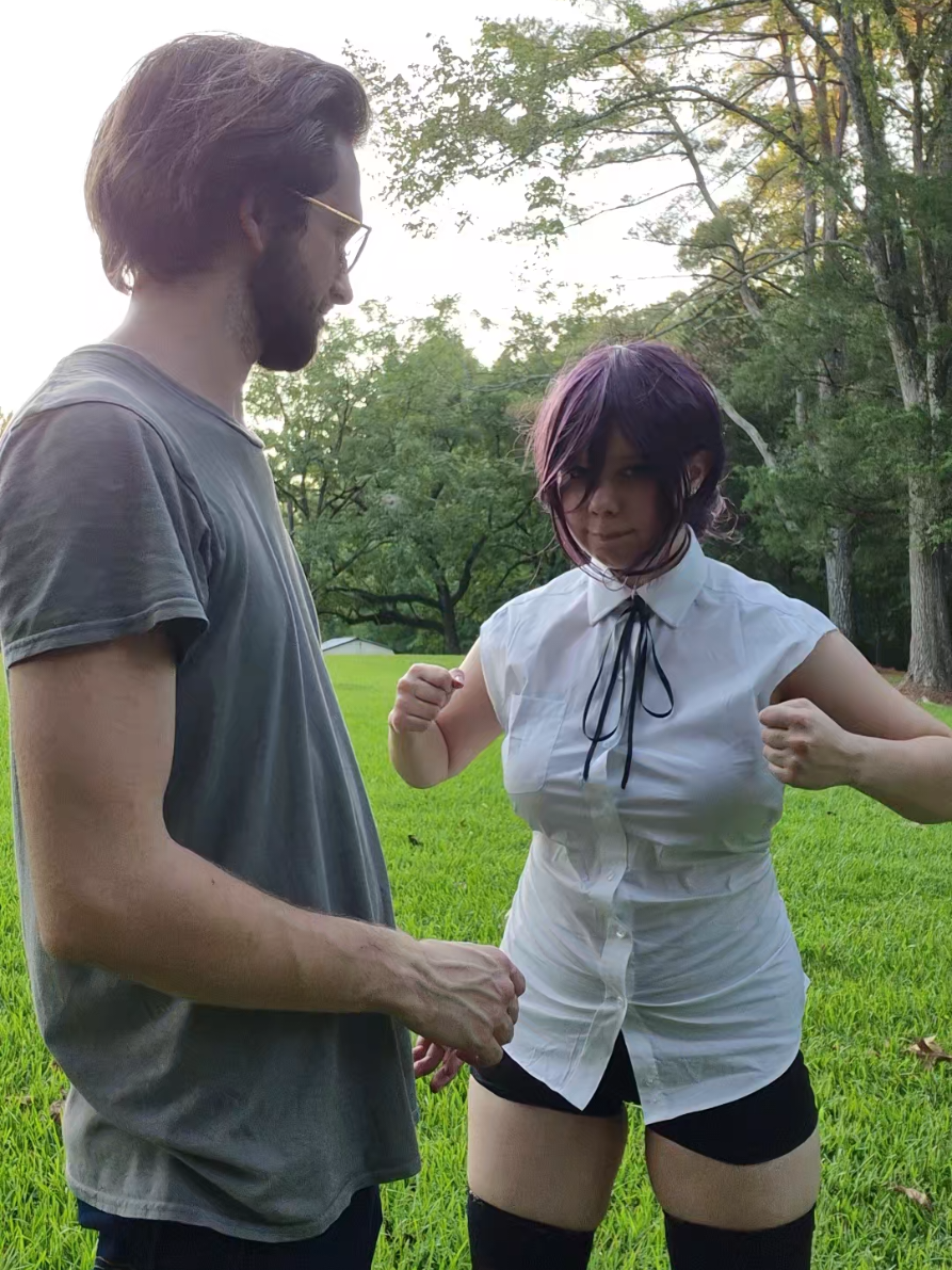 He's on the ground still after this vid 😈👆 CREEED #reze #chainsawman #csm #chainsawmancosplay #csmcosplay 