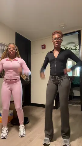 daily tiktok w/@𝒮ℯ𝓇ℯ𝓃𝒾𝓉𝓎🫶🏽 #ua#uatok#ualbany