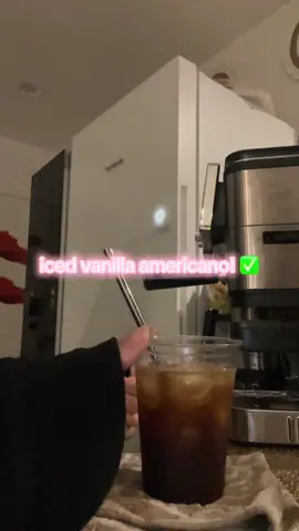 let’s make an iced vanilla americano! 🤍#barista #icedcoffee #americano #slowmornings 