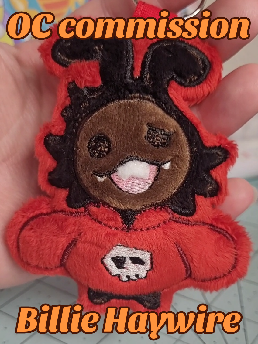 Thank you so much @Raleigh Priest for commissioning Billie!! I actually had no idea this commission was from the creator of Dear Skin, which is a comic I really loved from what I was able to see of it 😭💝💖💝💖 #embroidery #sewing #machineembroidery #occommission #tamagotchi 