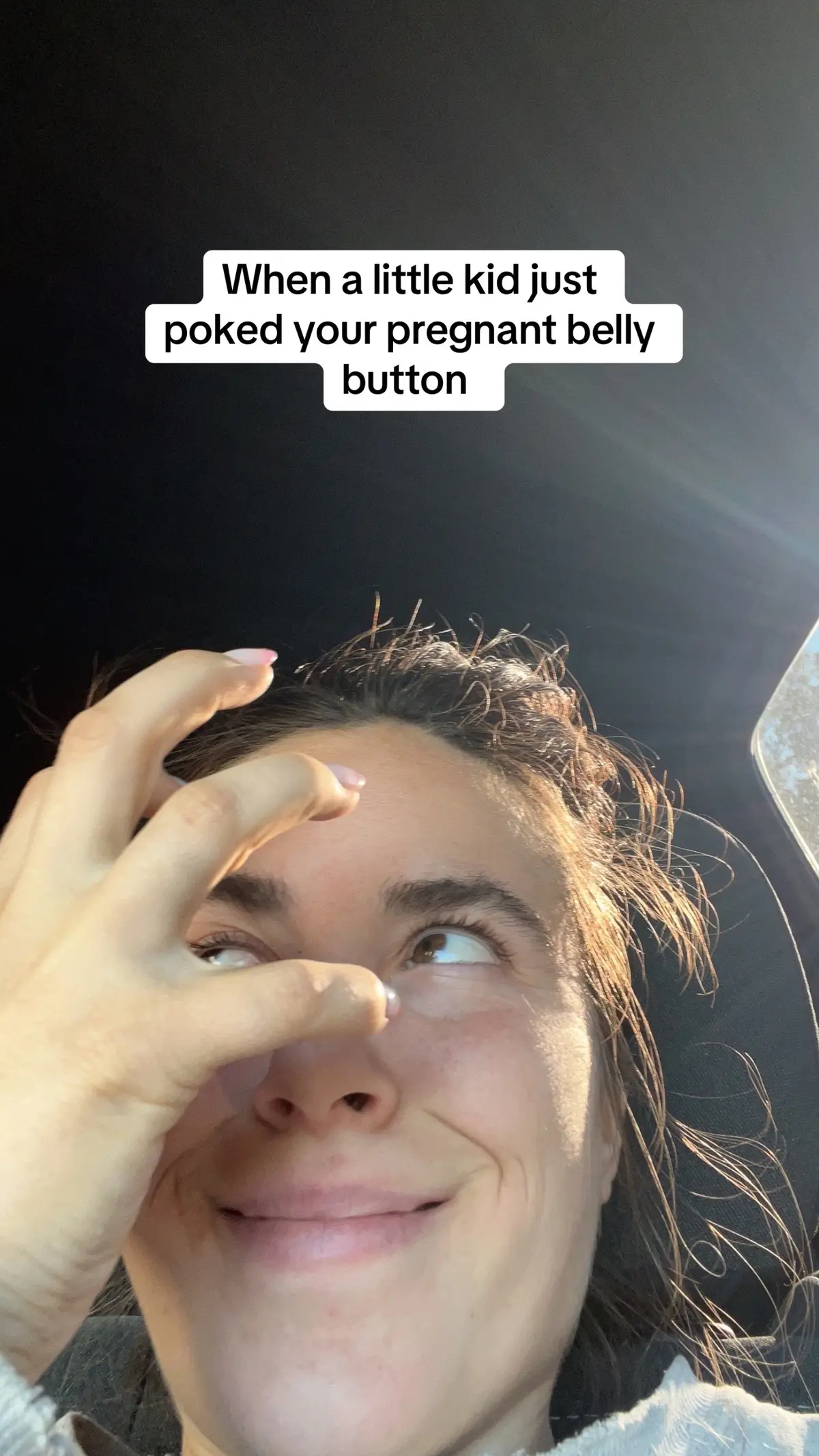 The sensation of your pregnant belly button being touched is just not a feeling I’m fond of #pregnant #pregnantlife #pregnanttiktok #pregnancy #pregnancyjourney #pregnancybellybutton 