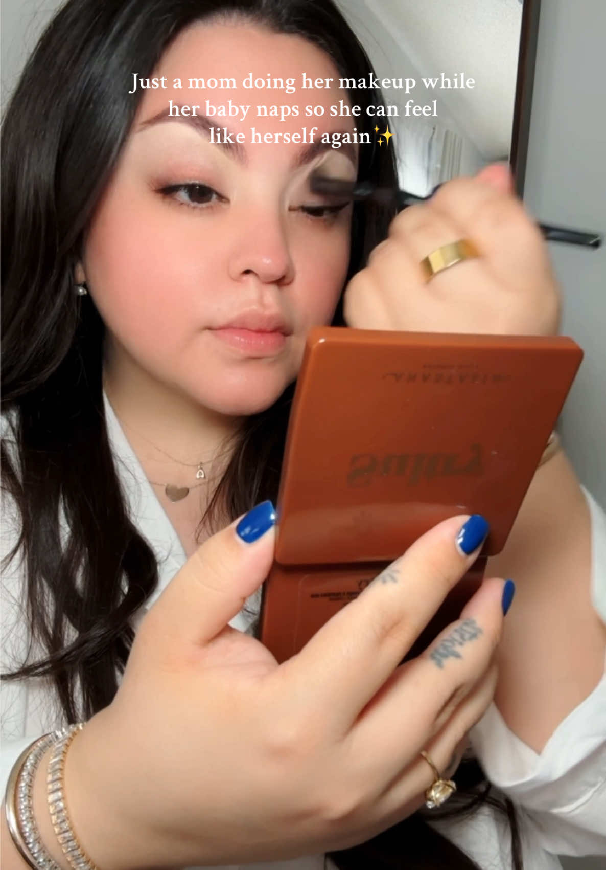 Makeup therapy >>>  #makeup #mommakeup #grwm #MakeupRoutine 