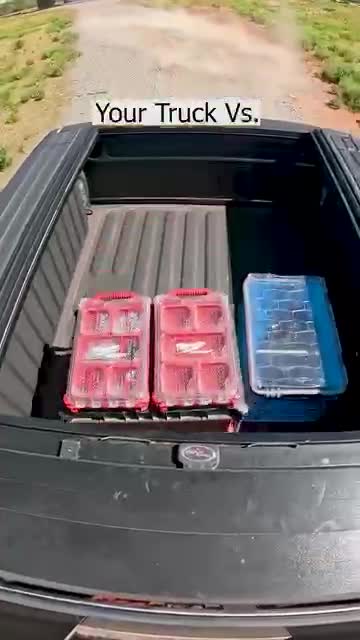 Tired of digging through a messy bed? Tmat keeps everything right where you need it. #trucks #unsuckyourtruck #toolbox #truckbed #organizationhacks #truck #campinglife #truckowners #trucks #trucklovers #trucklife #organizationhacks #truckowners