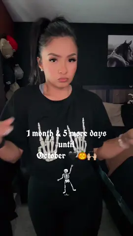 Who’s ready? 🎃🍁🍂🖤🧡#fallvibes #spookyseason #fyp #momtok #fypシ゚viral 
