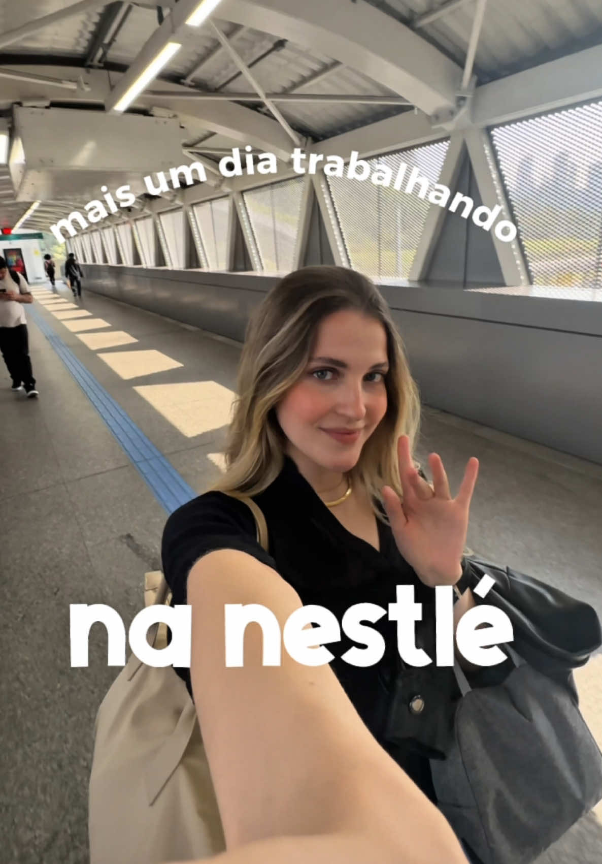 oiii voltei! ✨⭐️🍫  #clt #trainee #traineenestlé #trabalho #fyp #nestlé #rotina #escritorio #orgulhodesernestlé