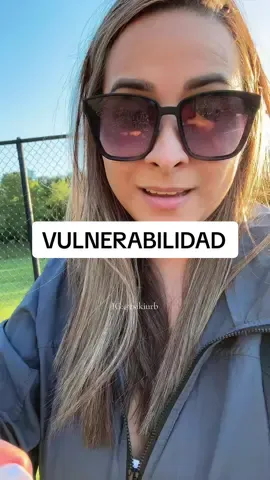 La reflexión del día mientras mi hijo entrena fútbol. ✨ por eso algunas mamás no quieren ser mamás de nuevo… se sintieron solas durante su momento más vulnerable ♥️ #mamas #maternidad 