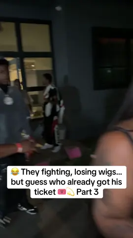 😂 They fighting, losing wigs… but guess who already got his ticket 🎟️💫 #DateMeIfYouCan #ItsBigmiketime #fyp 