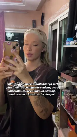 dernière fois que je brûle mes cheveux pour un humain 