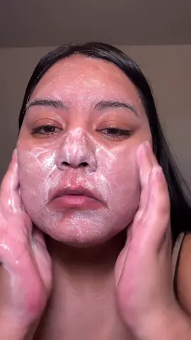 I love washing my face💕😊 #facewash #cleanface #skincareroutine #skincare #cleansingfoam 